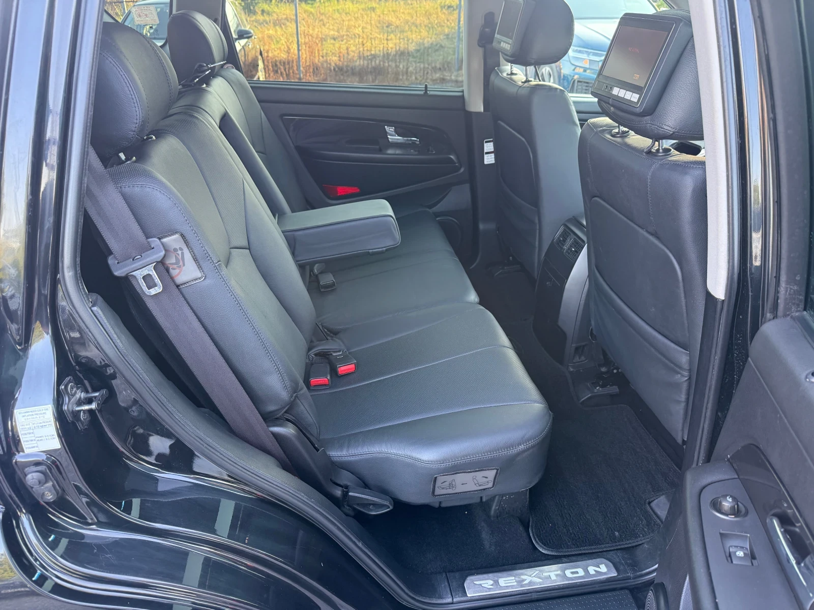SsangYong Rexton 270CDI  Face 2012г./6+ 1/4WD/DVD/Camera/63000km., снимка 12 - Автомобили и джипове - 55530119
