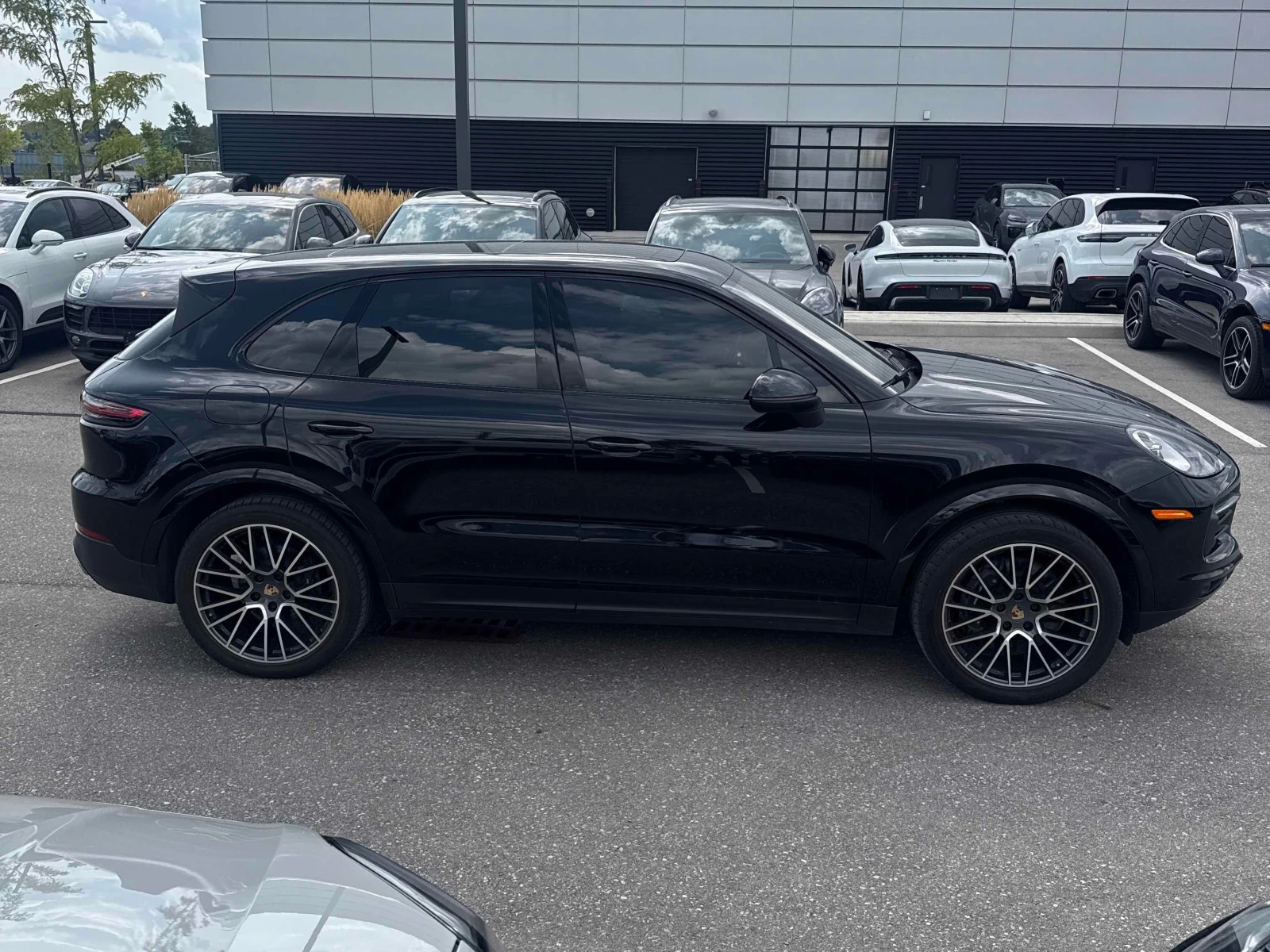 Porsche Cayenne * АВТОКРЕДИТ * ГЛАВНО ПРЕДСТАВИТЕЛСТВО НА PORSCHE, снимка 4 - Автомобили и джипове - 55884160