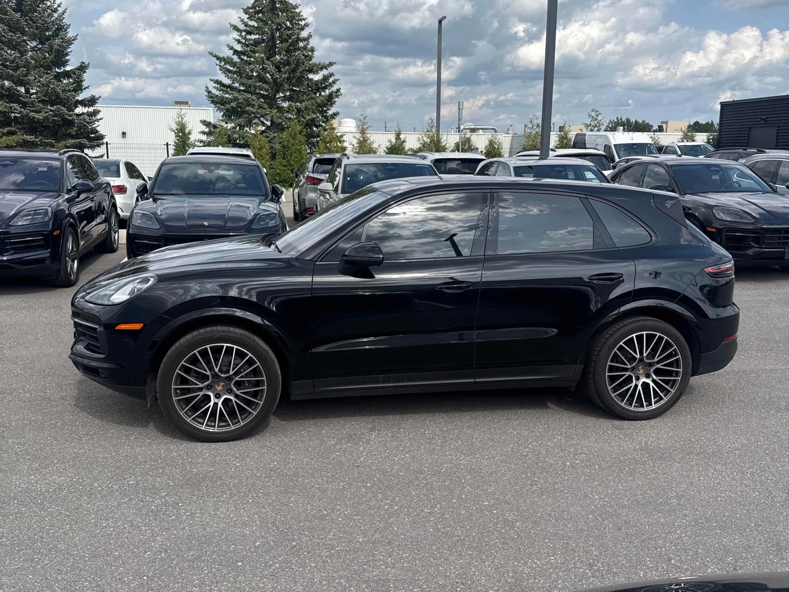 Porsche Cayenne * АВТОКРЕДИТ * ГЛАВНО ПРЕДСТАВИТЕЛСТВО НА PORSCHE, снимка 3 - Автомобили и джипове - 55884160