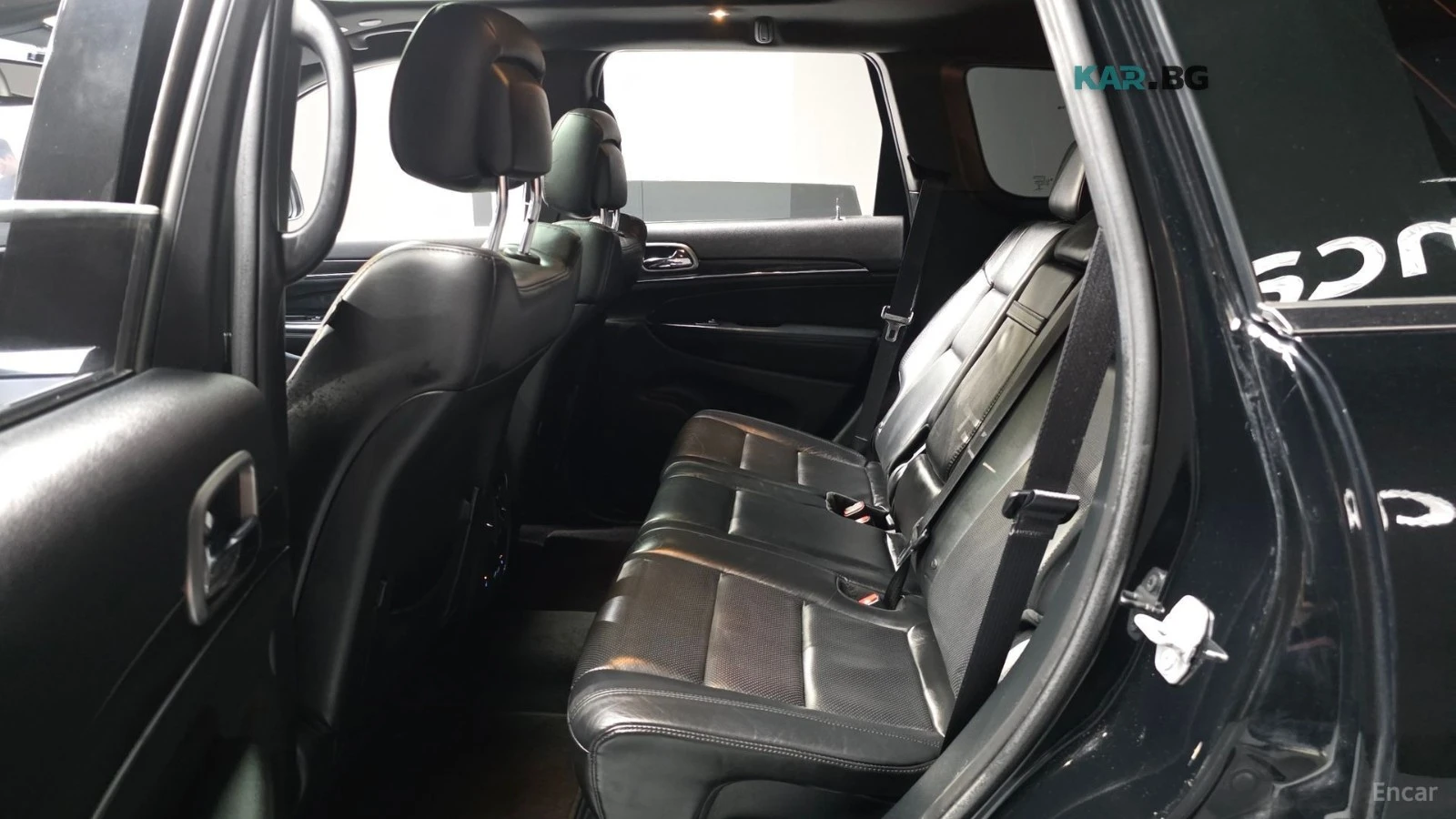 Jeep Cherokee LIMITED WK2* ПАНО* ОБДУХВАНЕ* НАВИ* КАМЕРИ* , снимка 10 - Автомобили и джипове - 56687421
