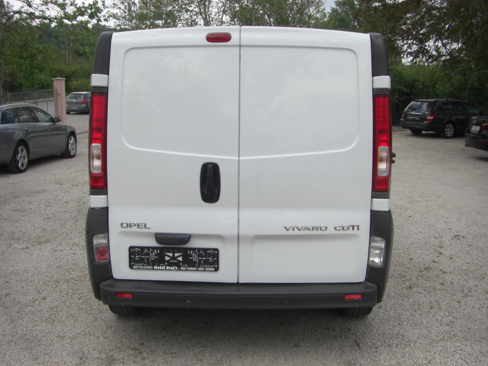 Opel Vivaro 2.0cdti 6ck., снимка 4 - Бусове и автобуси - 54377435