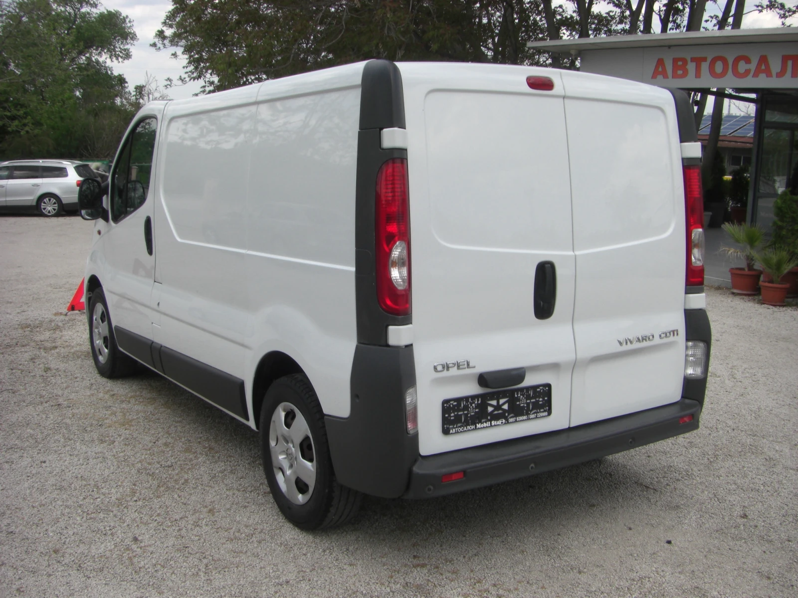 Opel Vivaro 2.0cdti 6ck., снимка 3 - Бусове и автобуси - 54377435