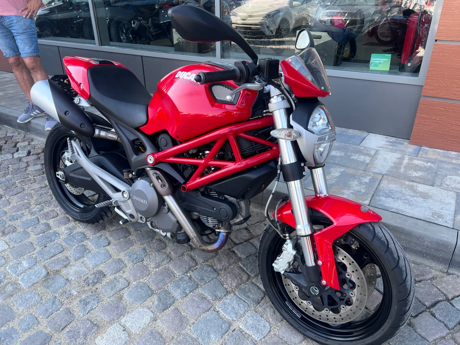Ducati Monster 696  - изображение 2