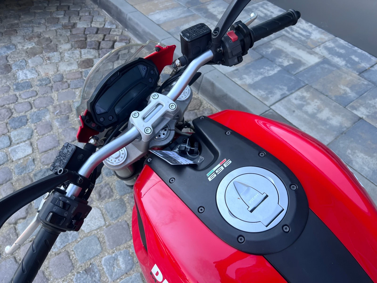 Ducati Monster 696  - изображение 10
