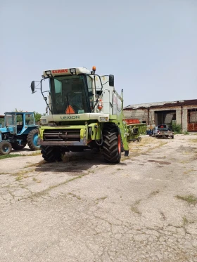 Комбайн Claas Lexion 460, снимка 2