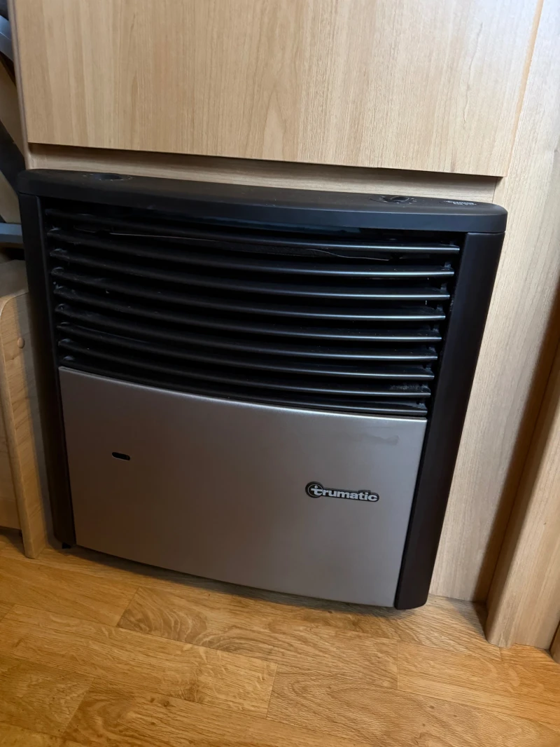 Каравана Други Lunar Ariva, снимка 10 - Каравани и кемпери - 52691933