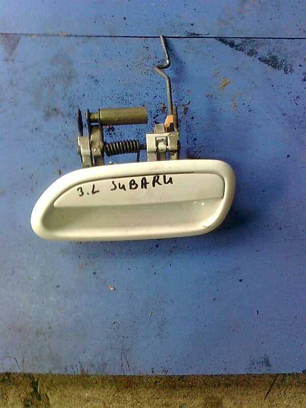 външна дръжка задна лява за Субару Аутбек (бяла)