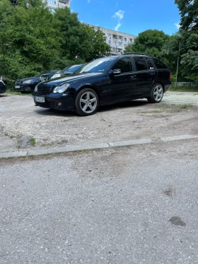 Mercedes-Benz 220, снимка 6