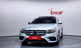Mercedes-Benz E 300 4MATIC* AMG* FACELIFT* CARBON* ХЕДЪП* ОБДУХВАНЕ, снимка 2
