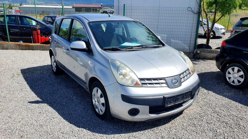 Nissan Note 1.5, снимка 4 - Автомобили и джипове - 47620382