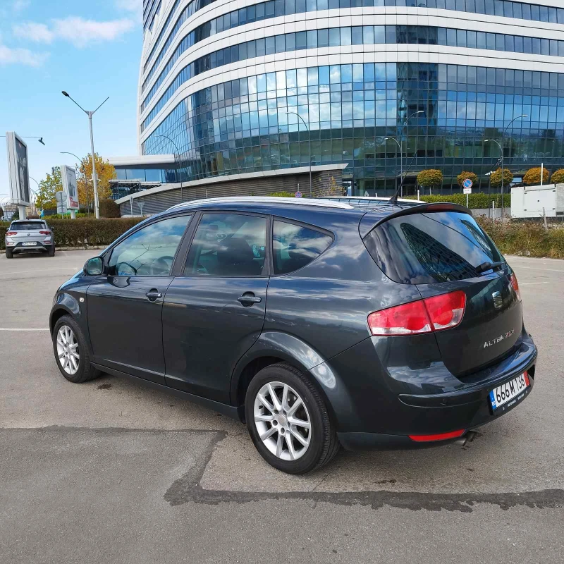 Seat Altea XL 4x4, 1.9 TDI, * КЛИМАТРОНИК * ПОДГРЕВ * КСЕНОН, снимка 6 - Автомобили и джипове - 48030598