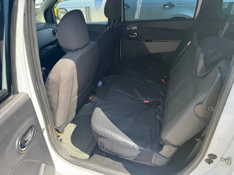 Dacia Lodgy 1.6 бензин/газ, снимка 11 - Автомобили и джипове - 52508021