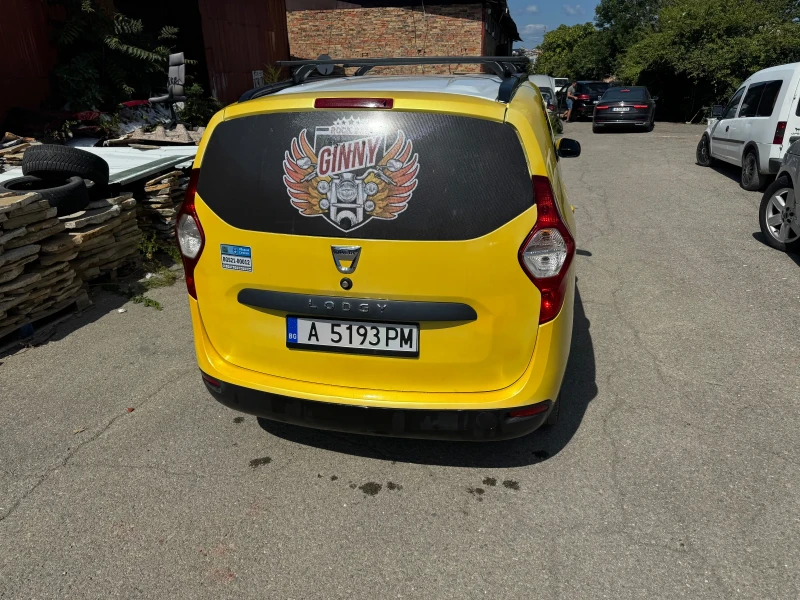 Dacia Lodgy 1.6 бензин/газ, снимка 4 - Автомобили и джипове - 52508021