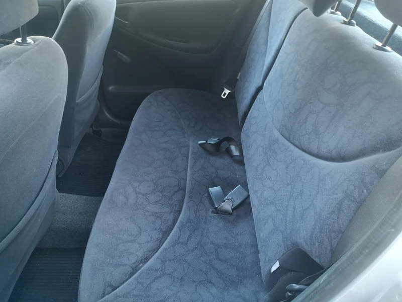 Toyota Yaris, снимка 8 - Автомобили и джипове - 51794668