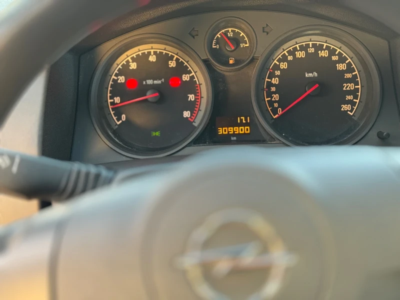 Opel Astra 1.4 бензин * * * * КАТО НОВА * * * * , снимка 11 - Автомобили и джипове - 52310115