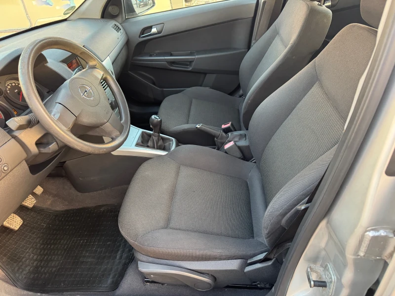 Opel Astra 1.4 бензин * * * * КАТО НОВА * * * * , снимка 9 - Автомобили и джипове - 52310115