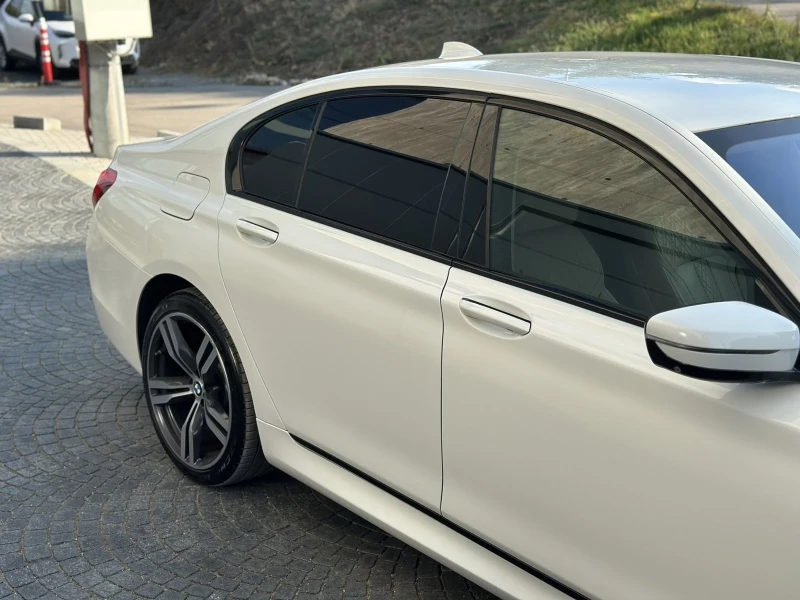 BMW 730, снимка 6 - Автомобили и джипове - 52674510