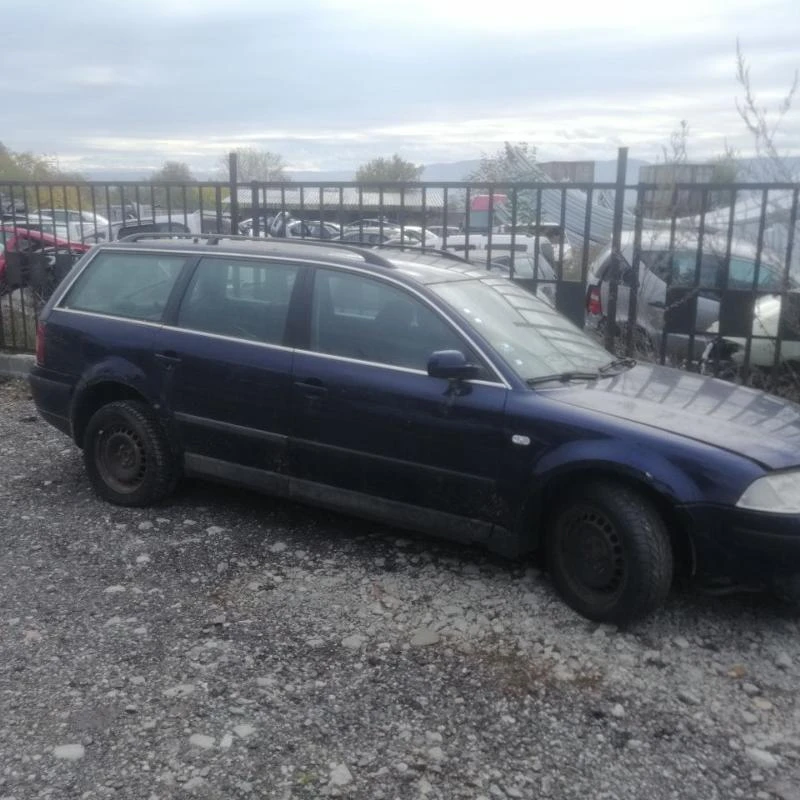 VW Passat 1.9TDI, снимка 1 - Автомобили и джипове - 40455133