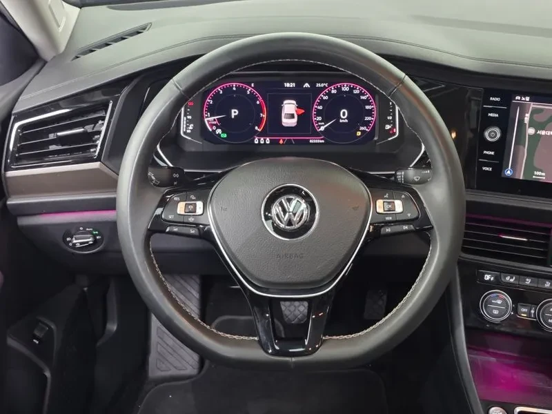 VW Jetta 1.4 Tsi Prestige, снимка 13 - Автомобили и джипове - 55785661
