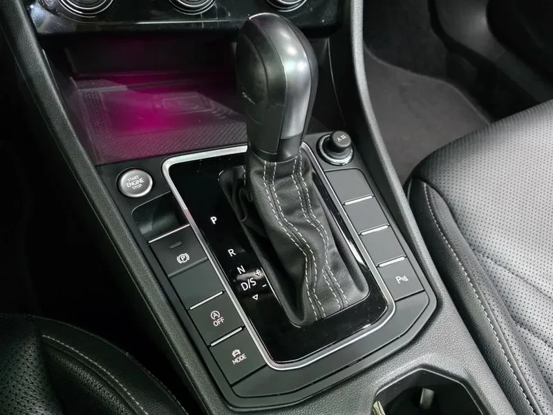 VW Jetta 1.4 Tsi Prestige, снимка 9 - Автомобили и джипове - 55785661
