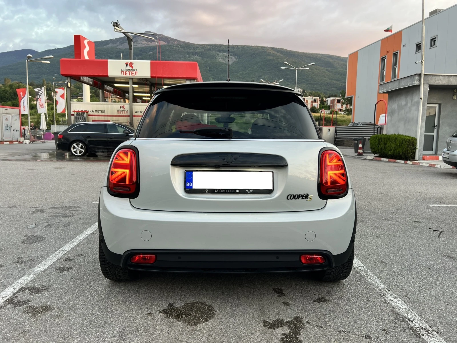 Mini Cooper SE Yours Гаранция  - изображение 5