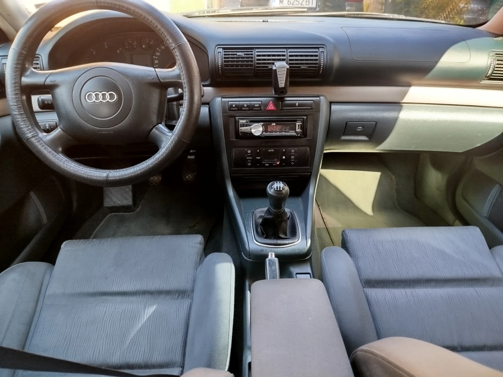 Audi A4 1.9TDI 116pd - изображение 9