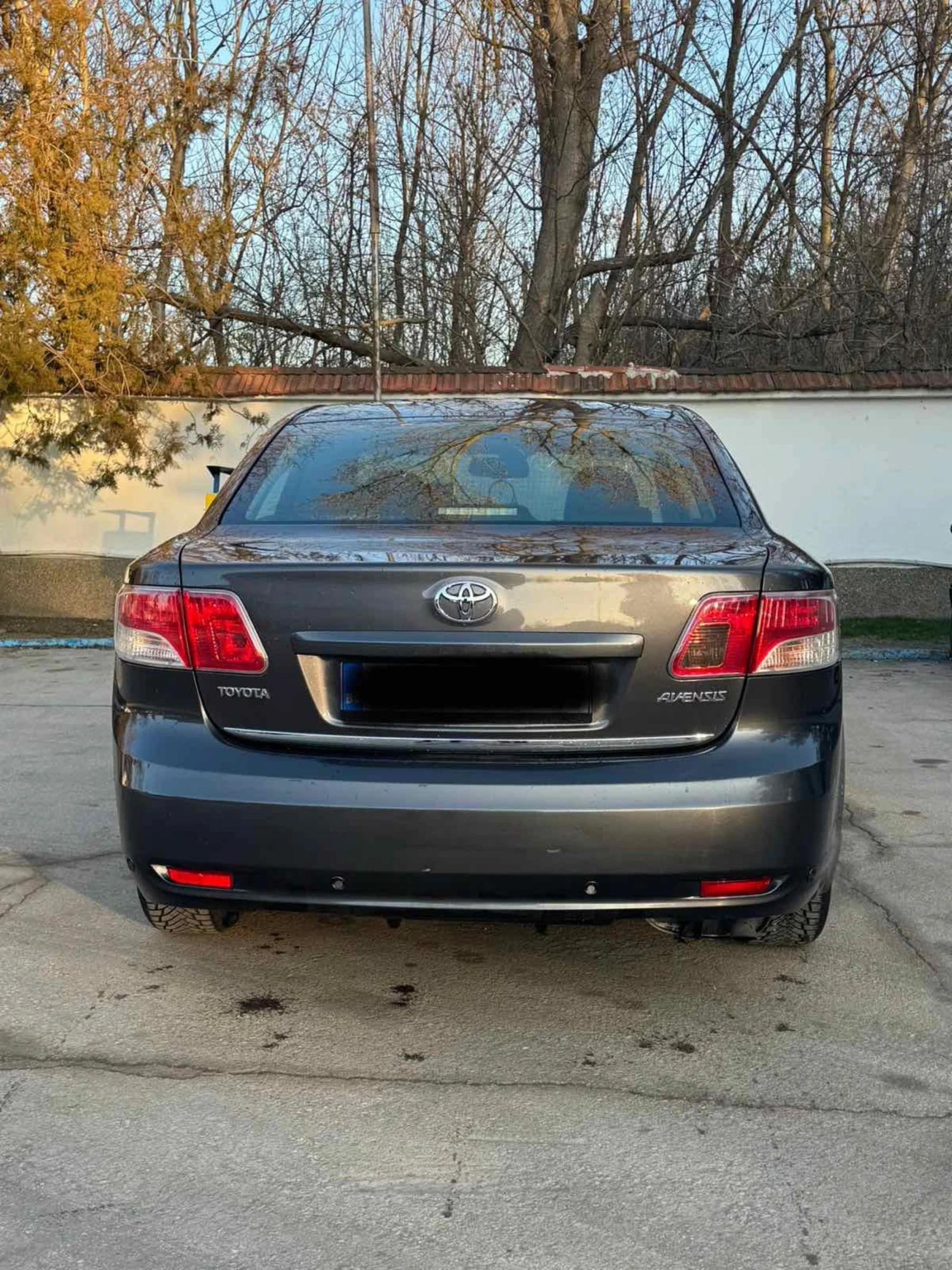 Toyota Avensis 2.0 - изображение 5