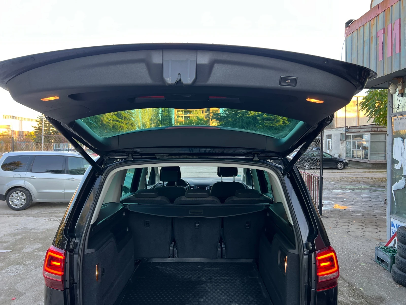 VW Sharan 2.0.150кс. - изображение 2