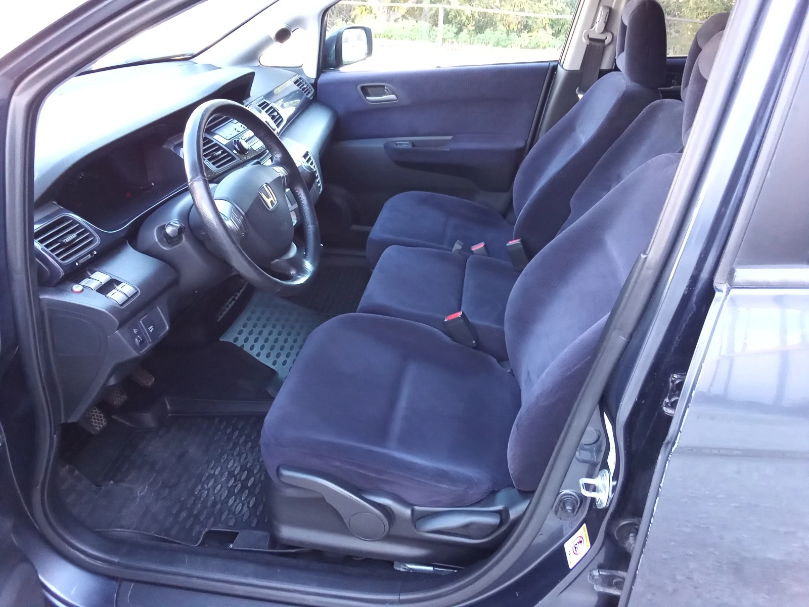 Honda Fr-v 2.2CTDI-140kc. 6места - изображение 10