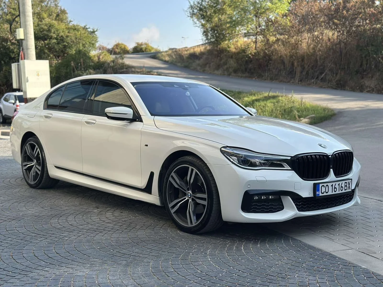 BMW 730  - изображение 2