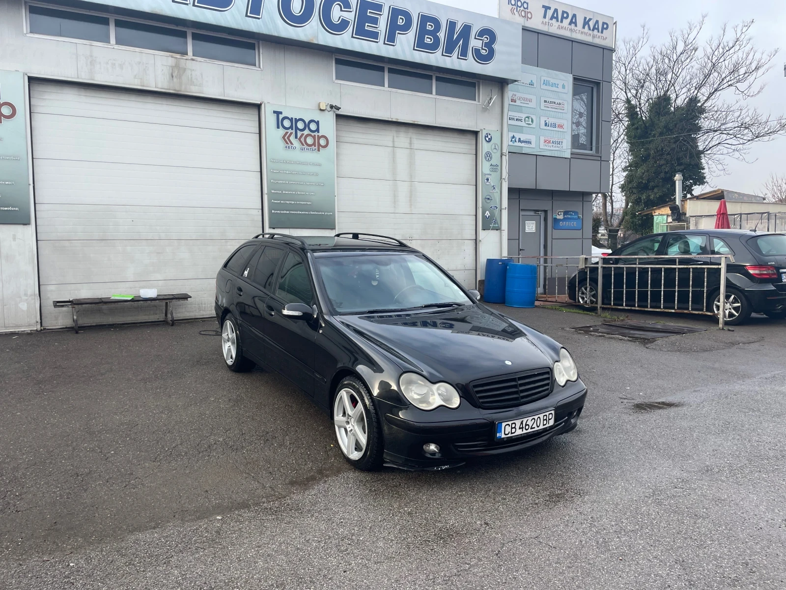 Mercedes-Benz 220, снимка 4 - Автомобили и джипове - 53867176