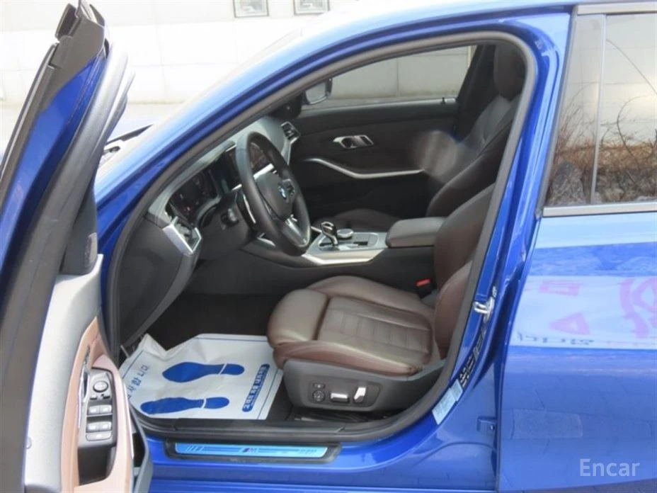 BMW 330 * xDrive* M-Sport* КОЖА* ПОДГРЕВ* ШИБИДАХ* , снимка 10 - Автомобили и джипове - 53911396