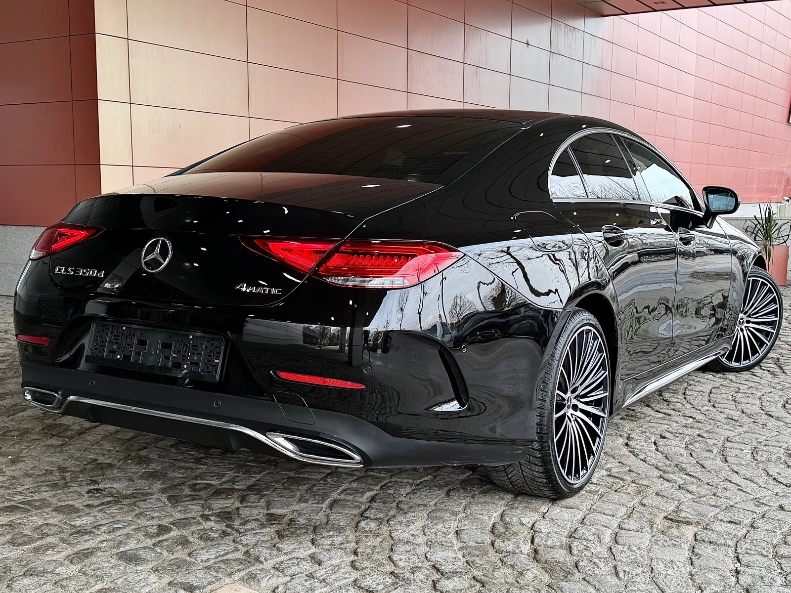 Mercedes-Benz CLS 350 AMG 4-Matic TOP , снимка 2 - Автомобили и джипове - 54001375