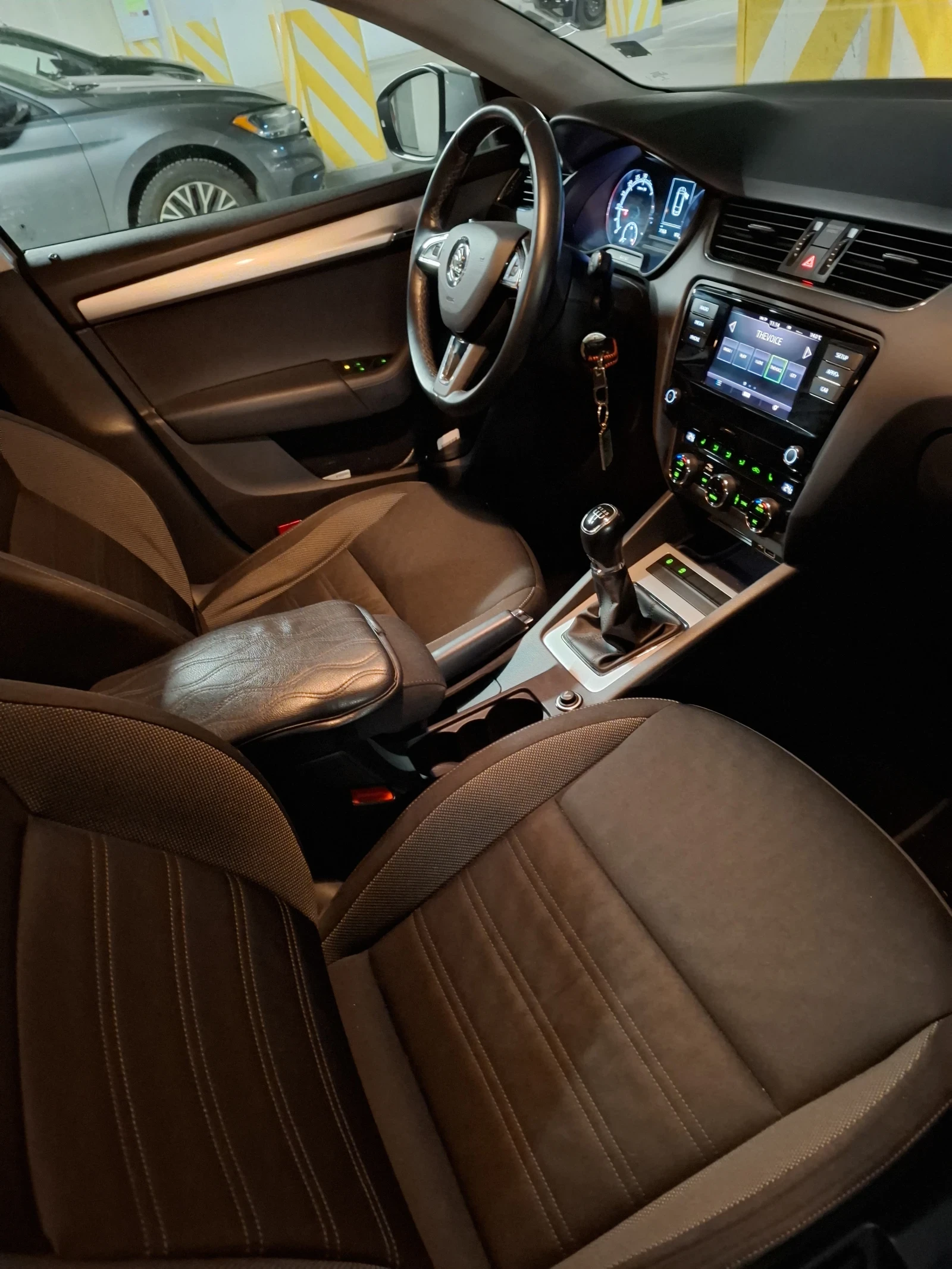 Skoda Octavia 1.6TDI, 72000km, снимка 2 - Автомобили и джипове - 54153490