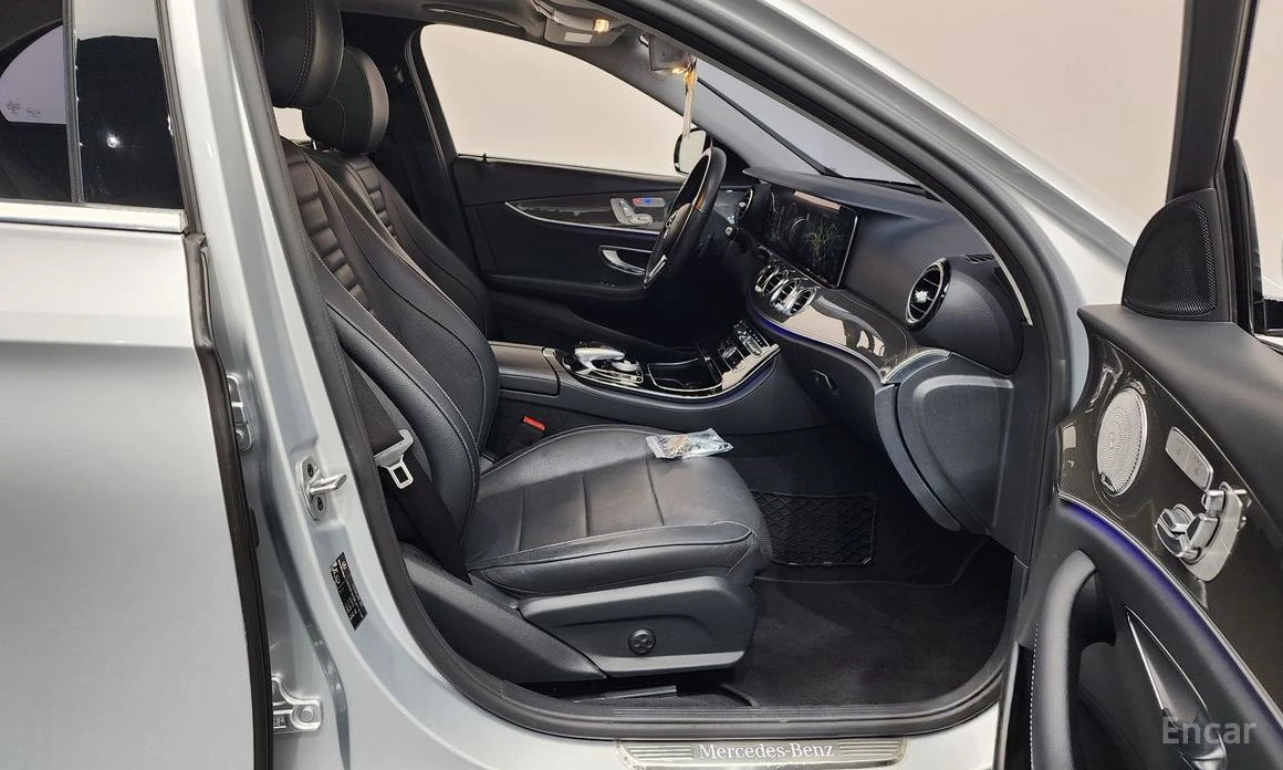 Mercedes-Benz E 300 4MATIC* AMG* FACELIFT* CARBON* �����* ��������� | Mobile.bg � ����������� 9