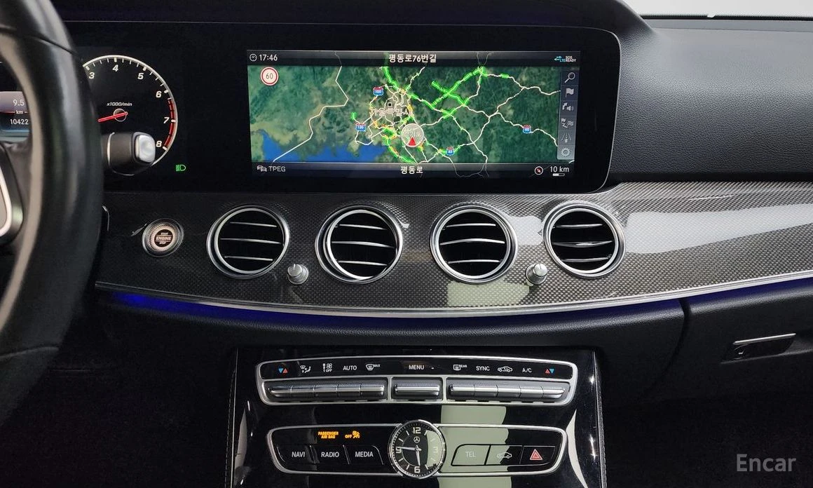 Mercedes-Benz E 300 4MATIC* AMG* FACELIFT* CARBON* �����* ��������� | Mobile.bg � ����������� 12