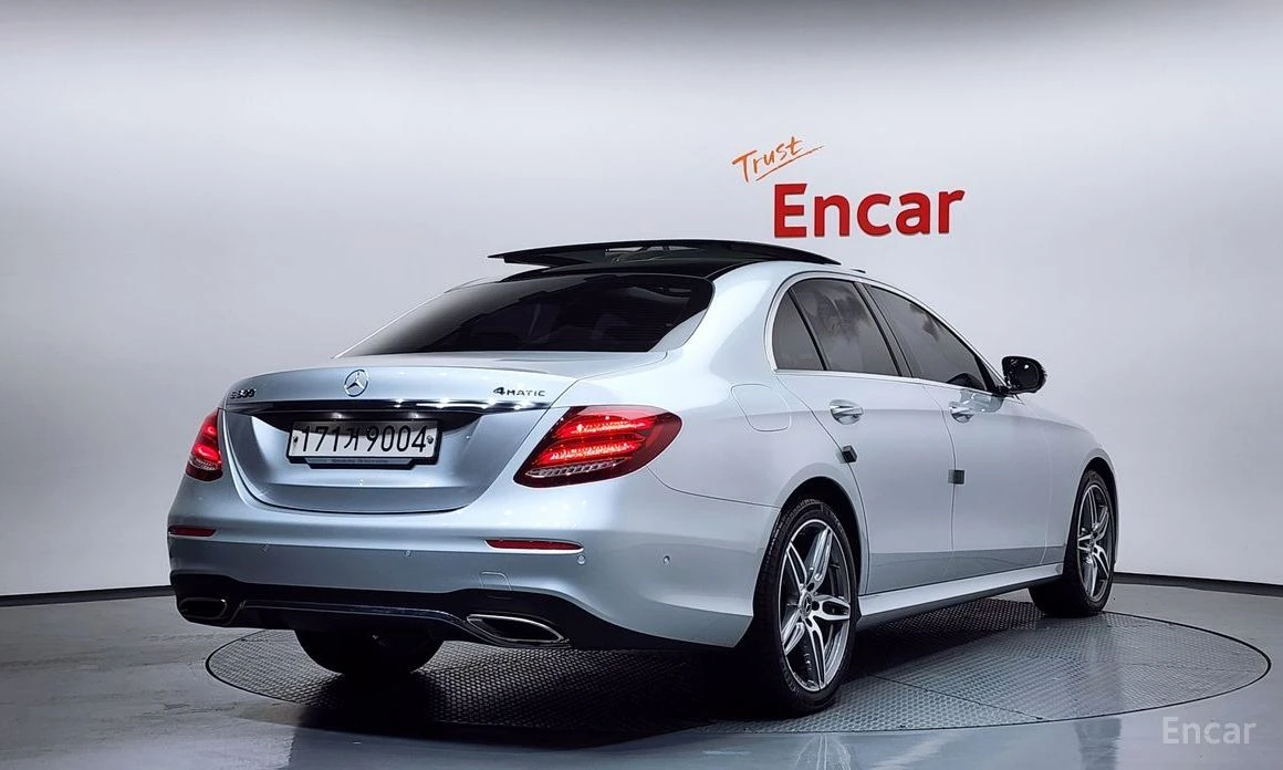 Mercedes-Benz E 300 4MATIC* AMG* FACELIFT* CARBON* �����* ��������� | Mobile.bg � ����������� 3