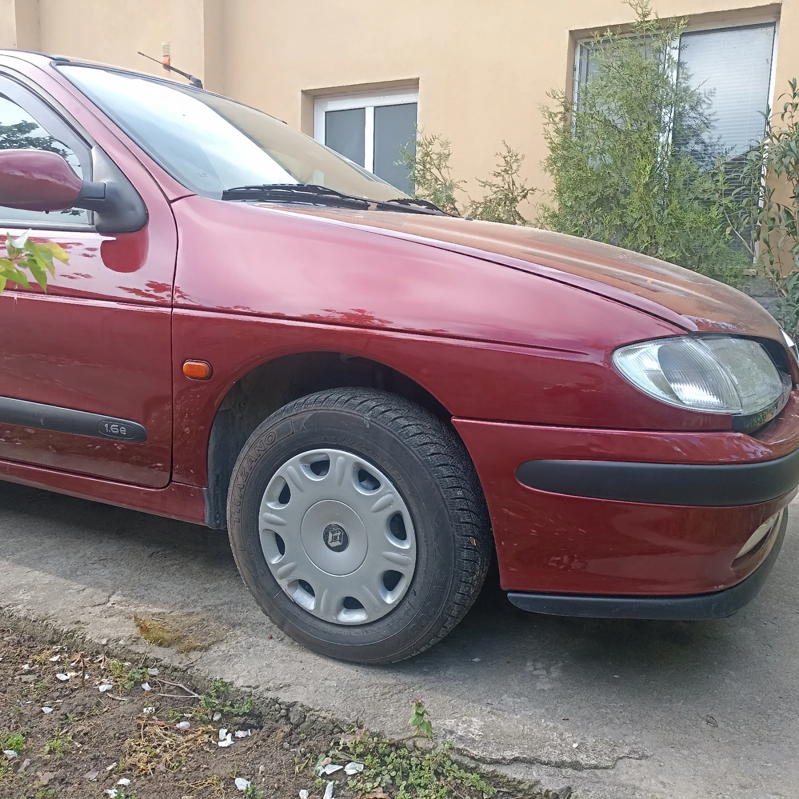 Renault Megane, снимка 3 - Автомобили и джипове - 54298393