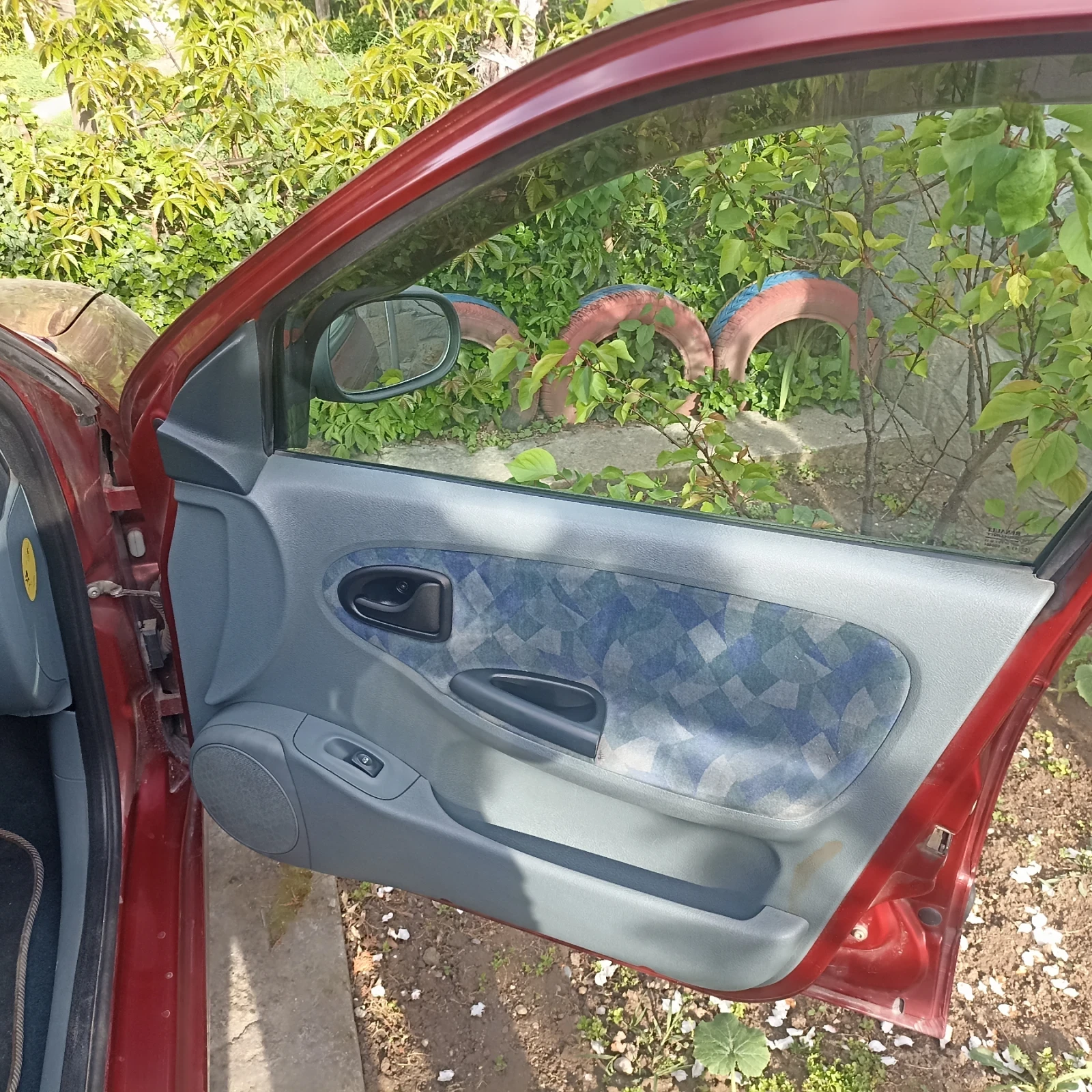 Renault Megane, снимка 12 - Автомобили и джипове - 54298393