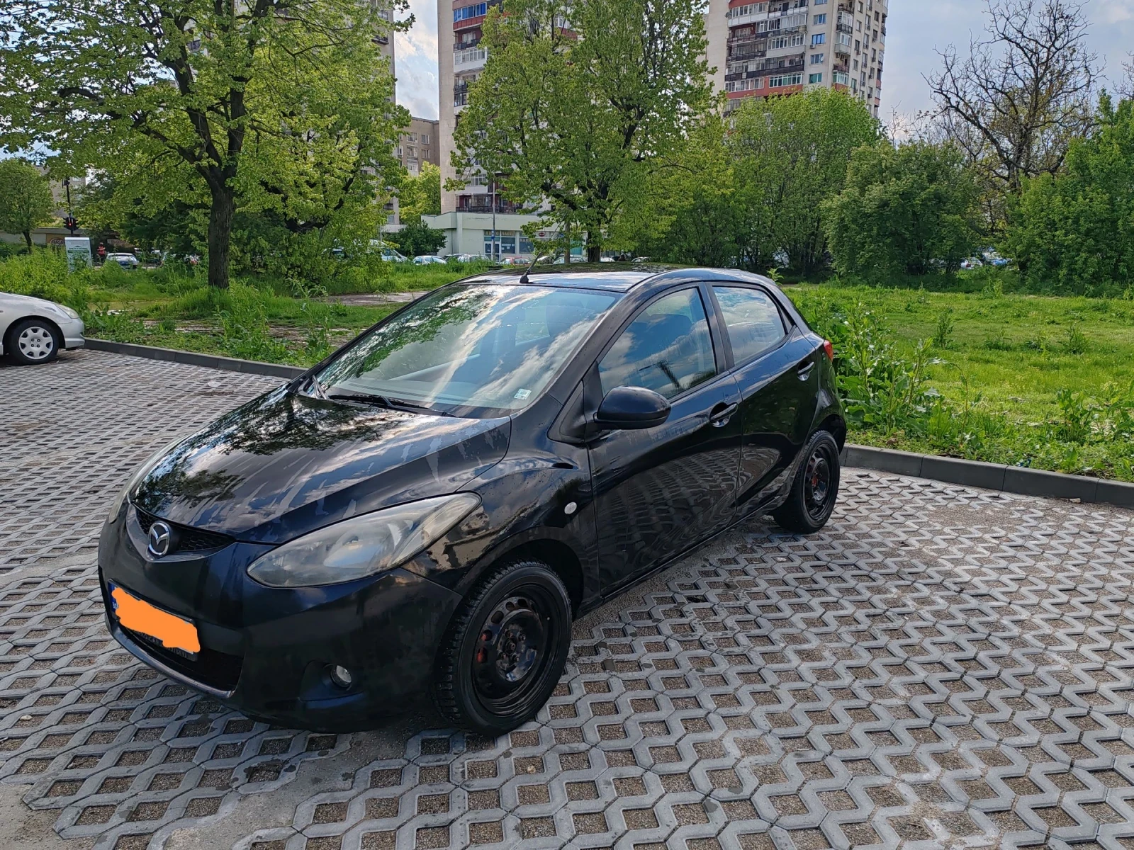 Mazda 2, снимка 2 - Автомобили и джипове - 54390923