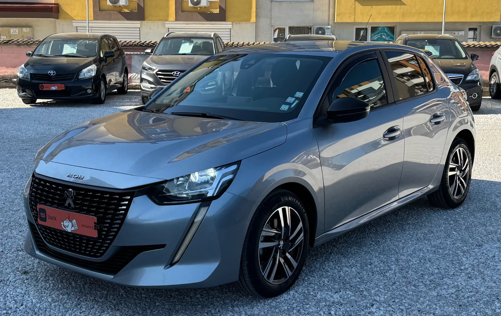 Peugeot 208 1, 2i* * ALLURE* AUTOMATIC* РЕГИСТРИРАНА, снимка 2 - Автомобили и джипове - 54462681
