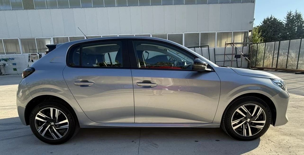 Peugeot 208 1, 2 Pure Tech/100 kc/AUTOMATIC/РЕГИСТРИРАНА, снимка 5 - Автомобили и джипове - 54462681