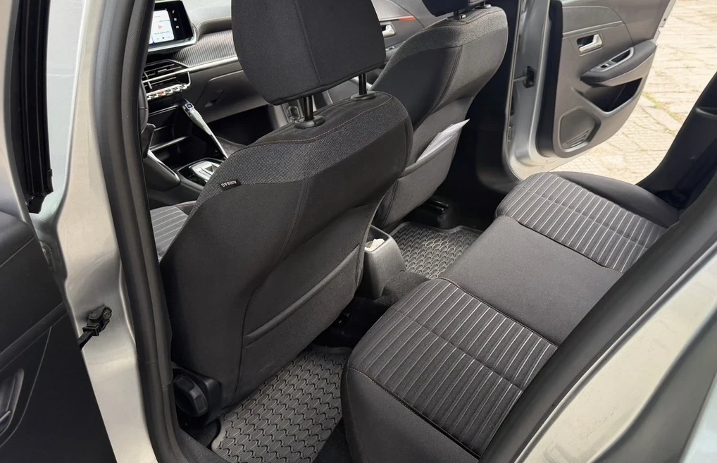 Peugeot 208 1, 2 Pure Tech/100 kc/AUTOMATIC/РЕГИСТРИРАНА, снимка 12 - Автомобили и джипове - 54462681