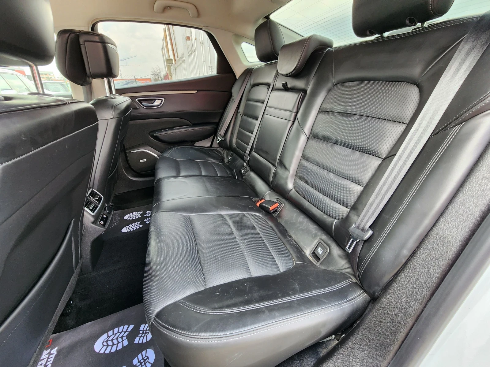 Renault Talisman 1.6DCI Initiale Paris, снимка 14 - Автомобили и джипове - 54560105