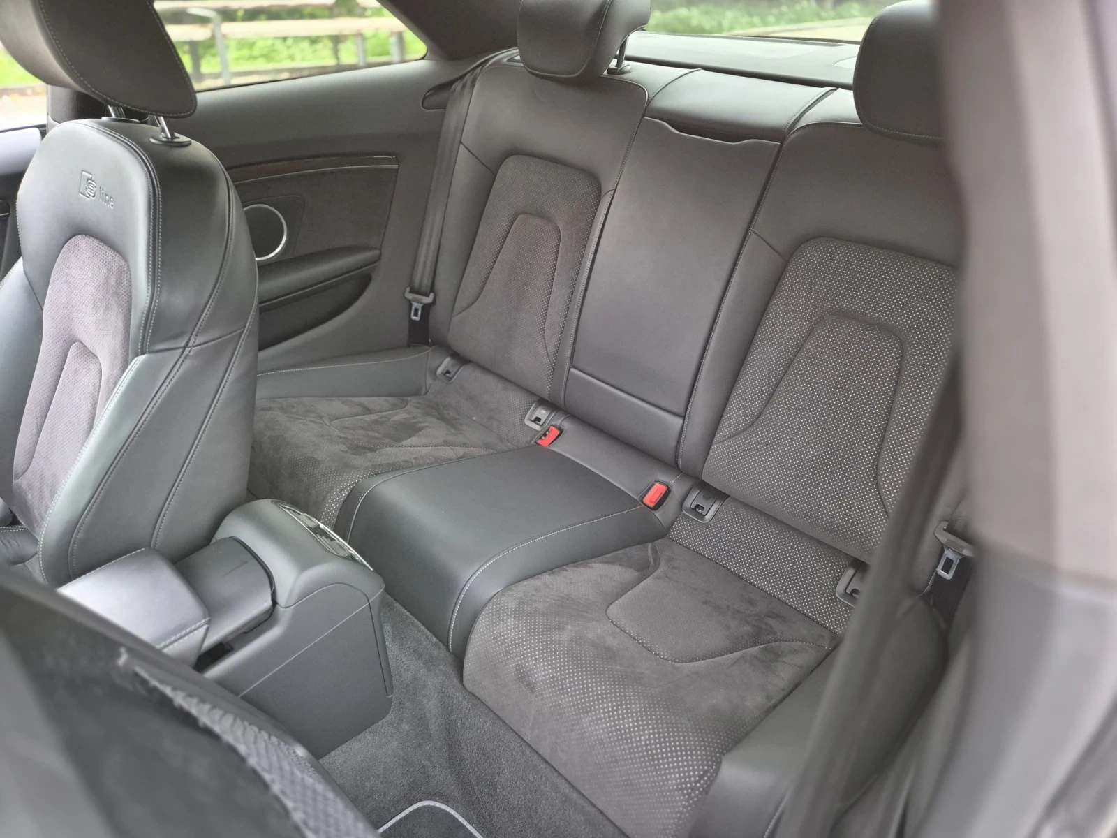 Audi A5 3.0TDI Face 3xS Line Distr Камера Keyless  Печка  , снимка 14 - Автомобили и джипове - 54788833