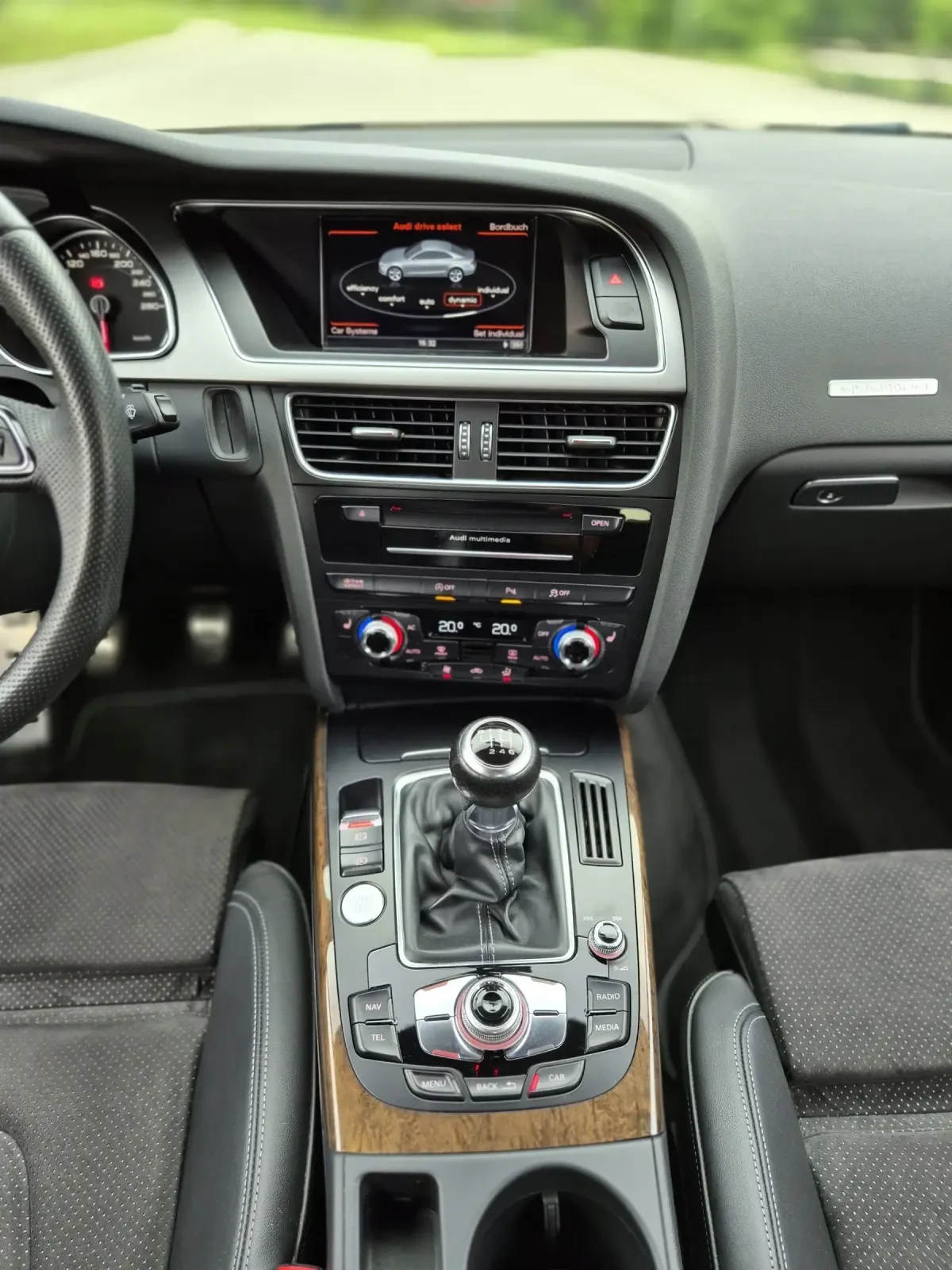 Audi A5 3.0TDI Face 3xS Line Distr Камера Keyless  Печка  , снимка 15 - Автомобили и джипове - 54788833