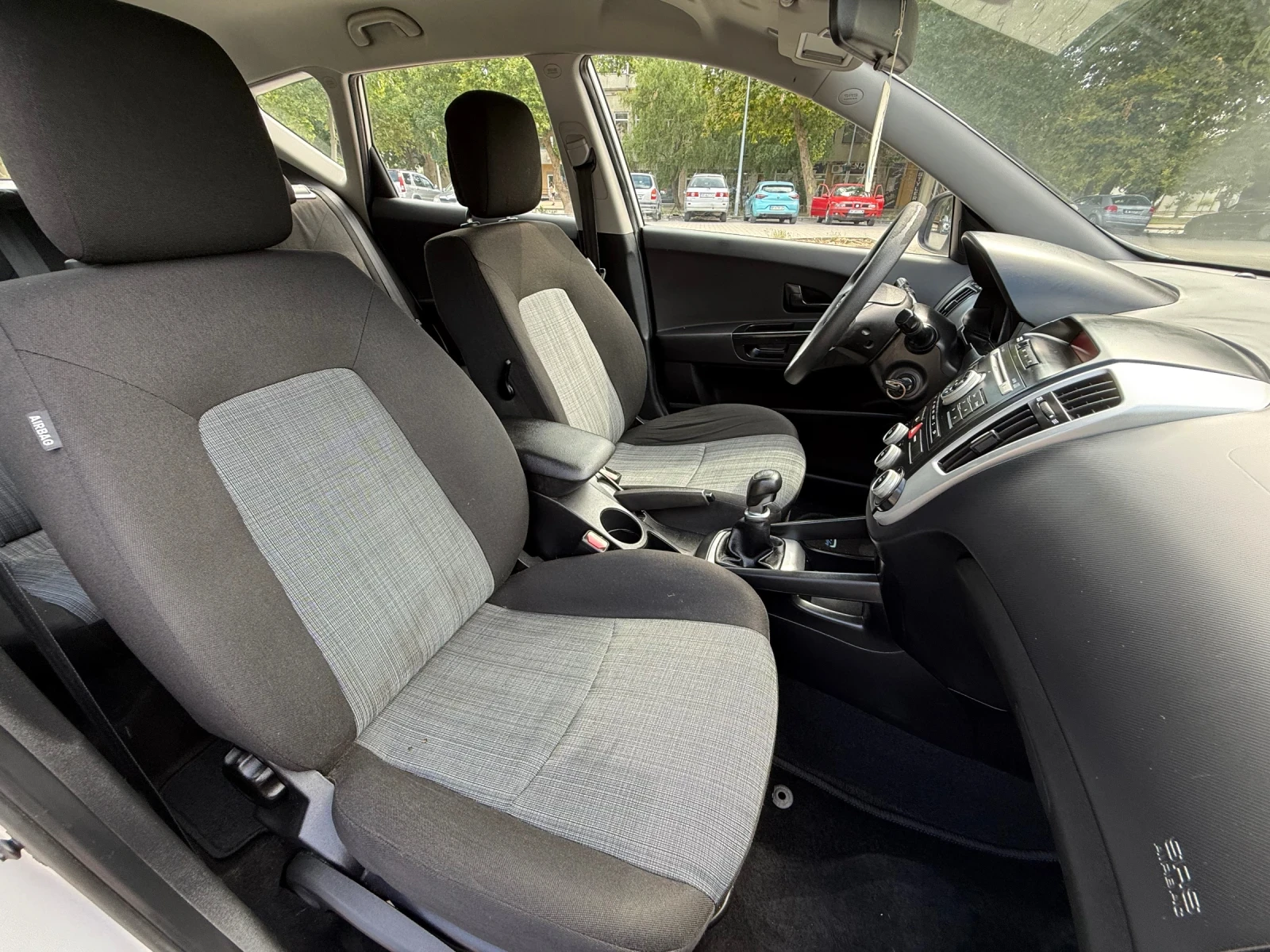 Kia Ceed 1.4 ECO DYNAMICS, снимка 12 - Автомобили и джипове - 55428772