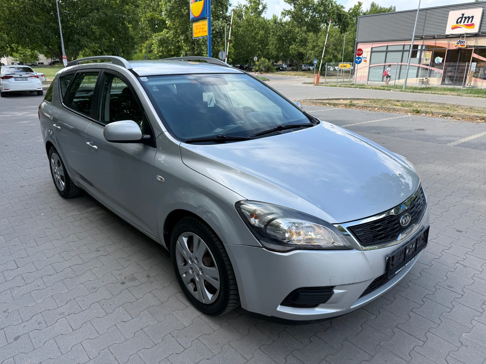 Kia Ceed 1.4 ECO DYNAMICS, снимка 3 - Автомобили и джипове - 55428772