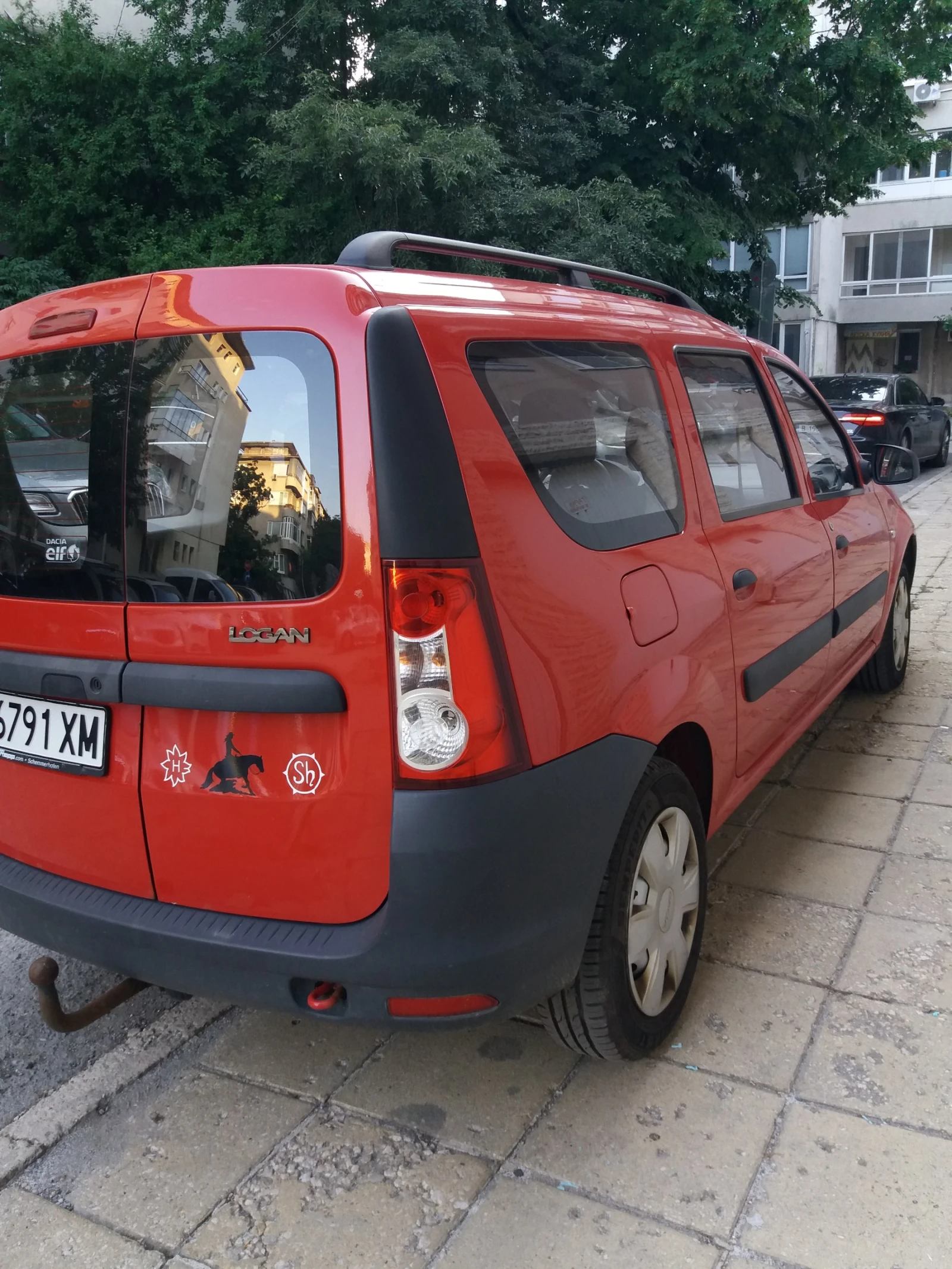 Dacia Logan комби 1.6 in, снимка 3 - Автомобили и джипове - 55899227