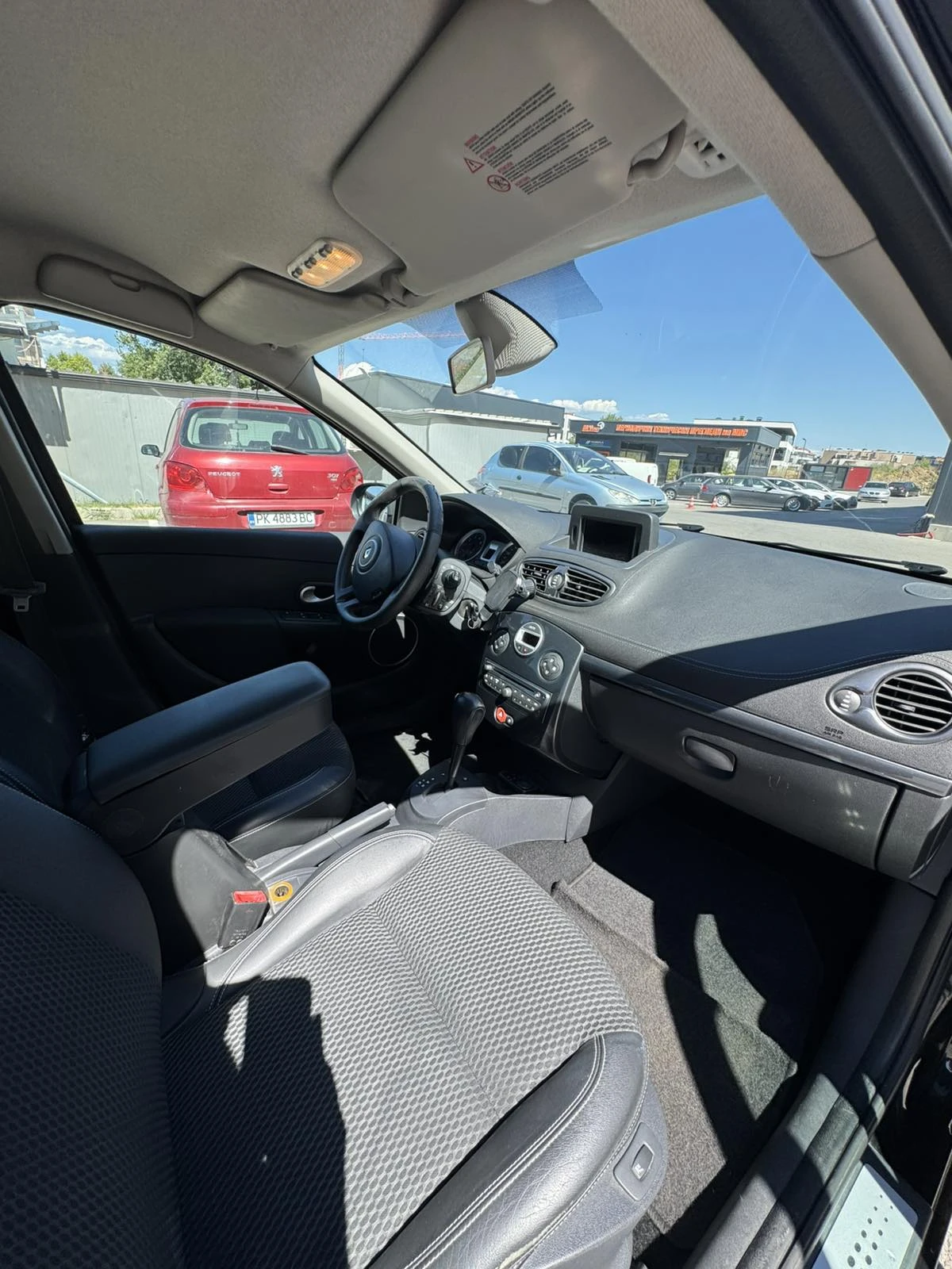 Renault Clio, снимка 11 - Автомобили и джипове - 55726974